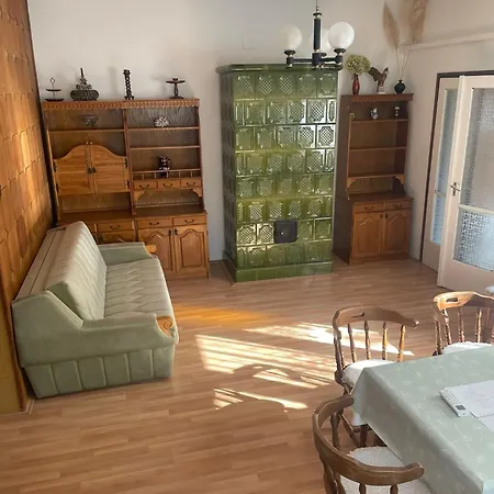 Kali74 Lägenhet Révfülöp